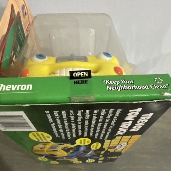Chevron Cars 2001 Collectible Trevor Tow Truck Vehicle Yellow Blue NEW IN BOX - Picture 9 of 15
